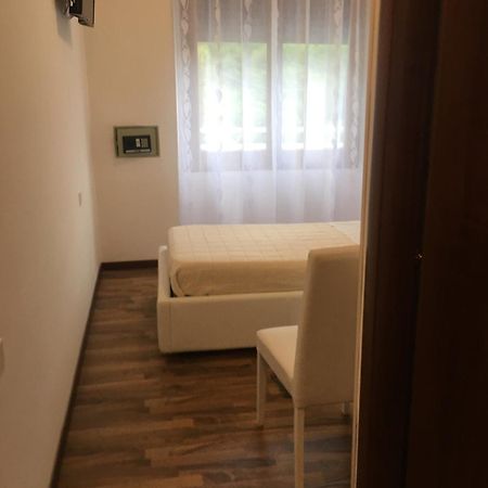 Albergo Al Lago Anfo Ngoại thất bức ảnh