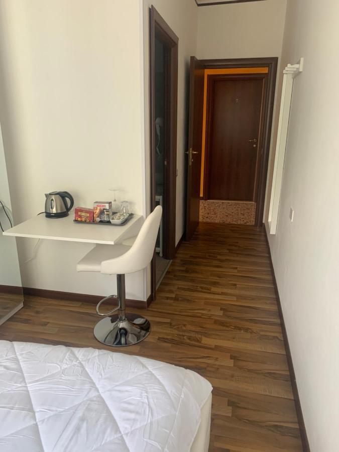Albergo Al Lago Anfo Ngoại thất bức ảnh
