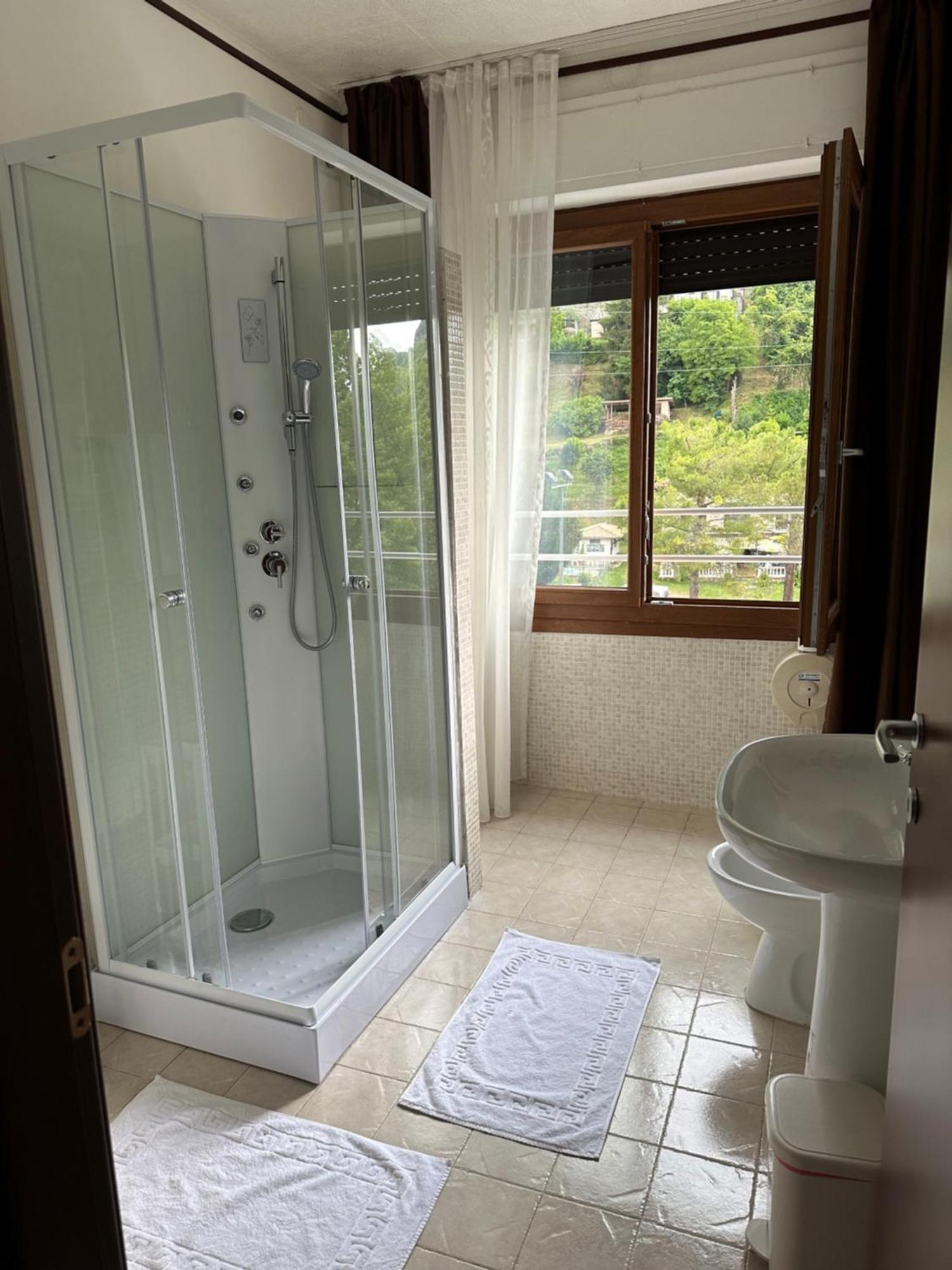 Albergo Al Lago Anfo Ngoại thất bức ảnh